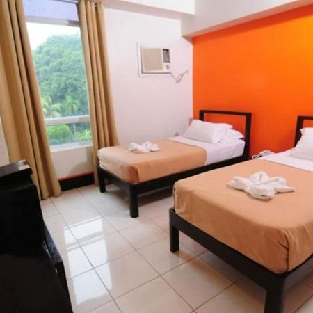 Negrense Suites Bacolod Exterior foto