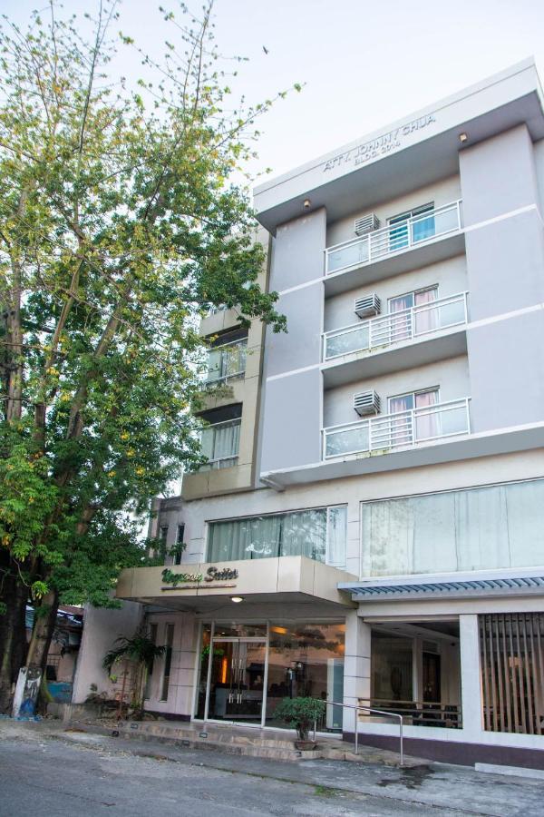 Negrense Suites Bacolod Exterior foto